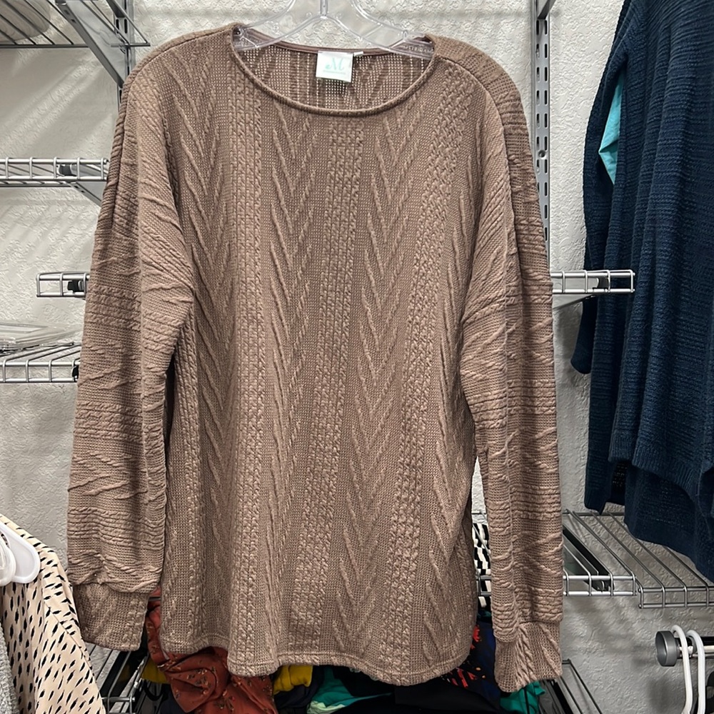 Mint Julip knit sweater taupe color size medium